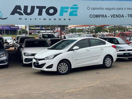 HYUNDAI HB20 1.6 COMFORT PLUS 16V FLEX 4P MANUAL HYUNDAI HB20 1.6 COMFORT PLUS 16V FLEX 4P MANUAL